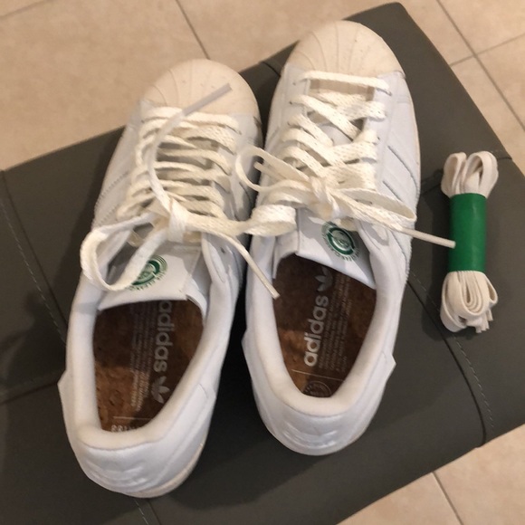 “Adidas” The Clean Classics. Brand New Never Worn. “Vegan” - Picture 3 of 5